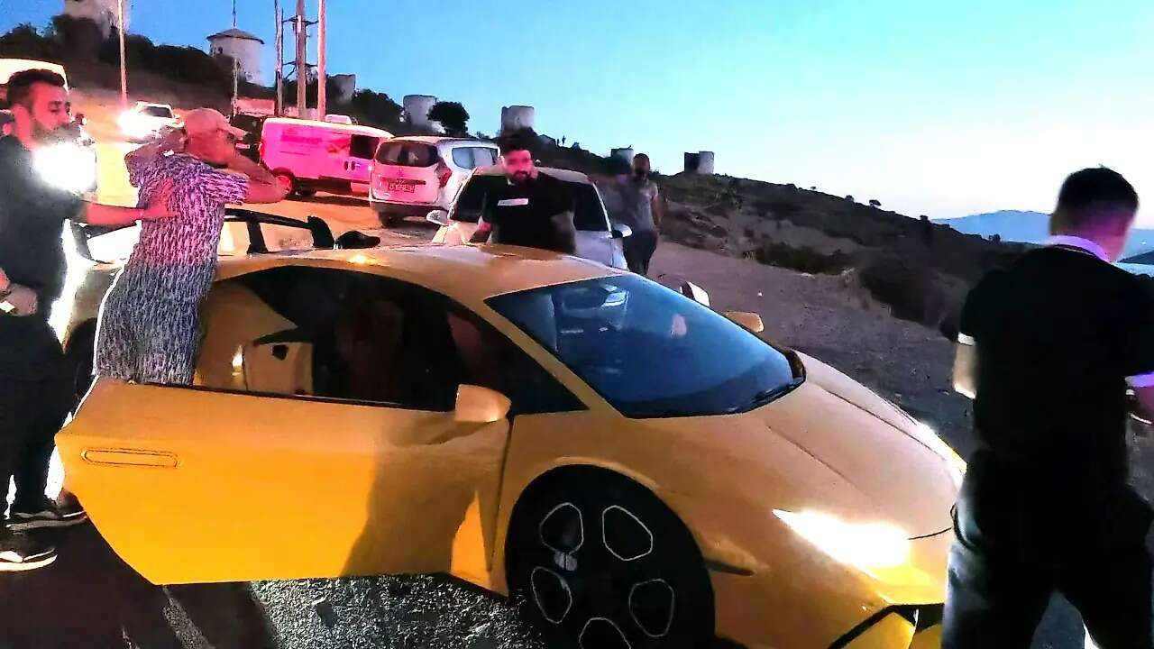 Bodrum’da Lamborghini Operasyonu, 16 Bin TL Ceza Kesildi, 30 Gün Trafikten Men Edildi 4